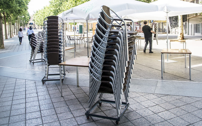 搬出・搬入作業